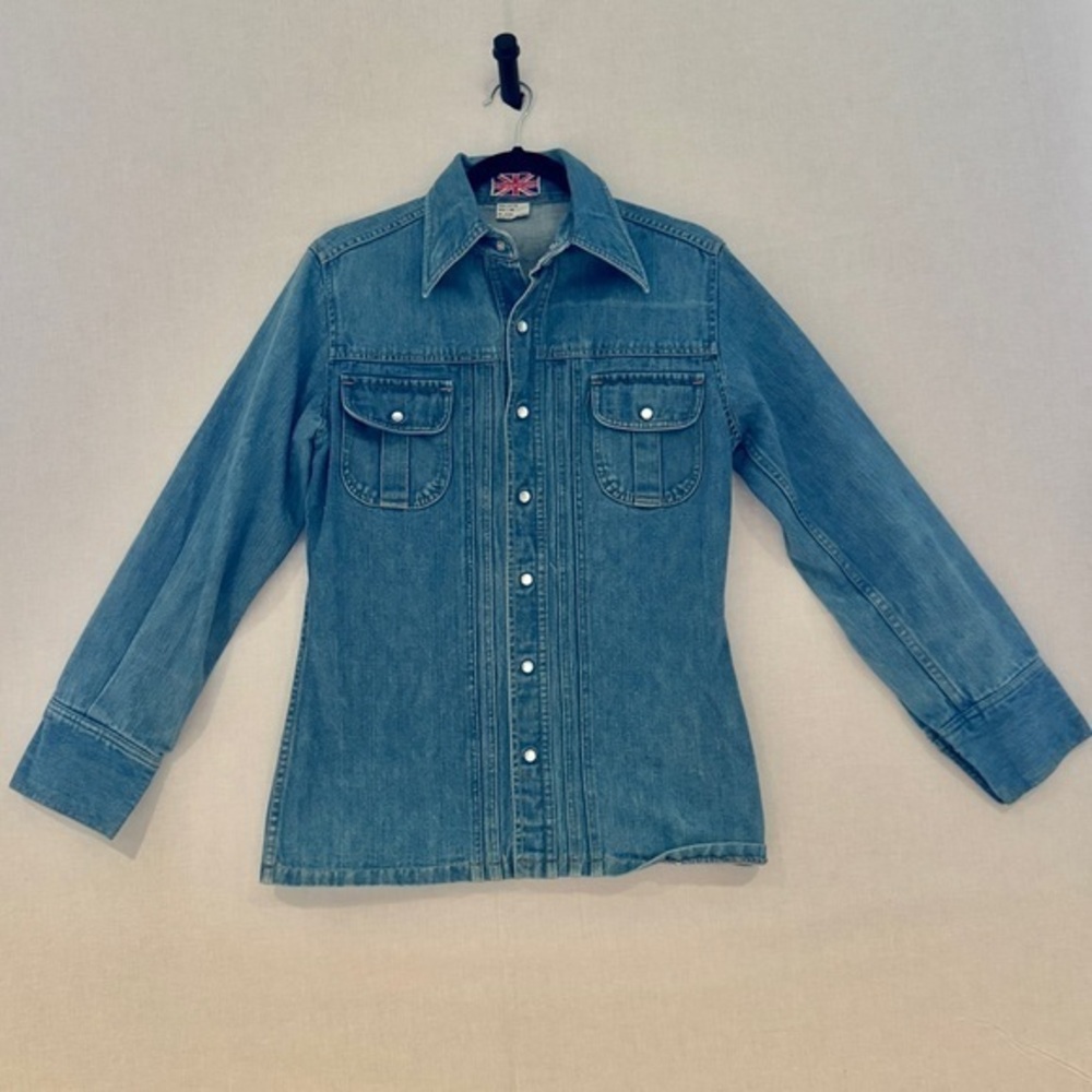 Brittania Sportswear Vintage Denim Shirt With Pearl Snap Buttons Size Medium